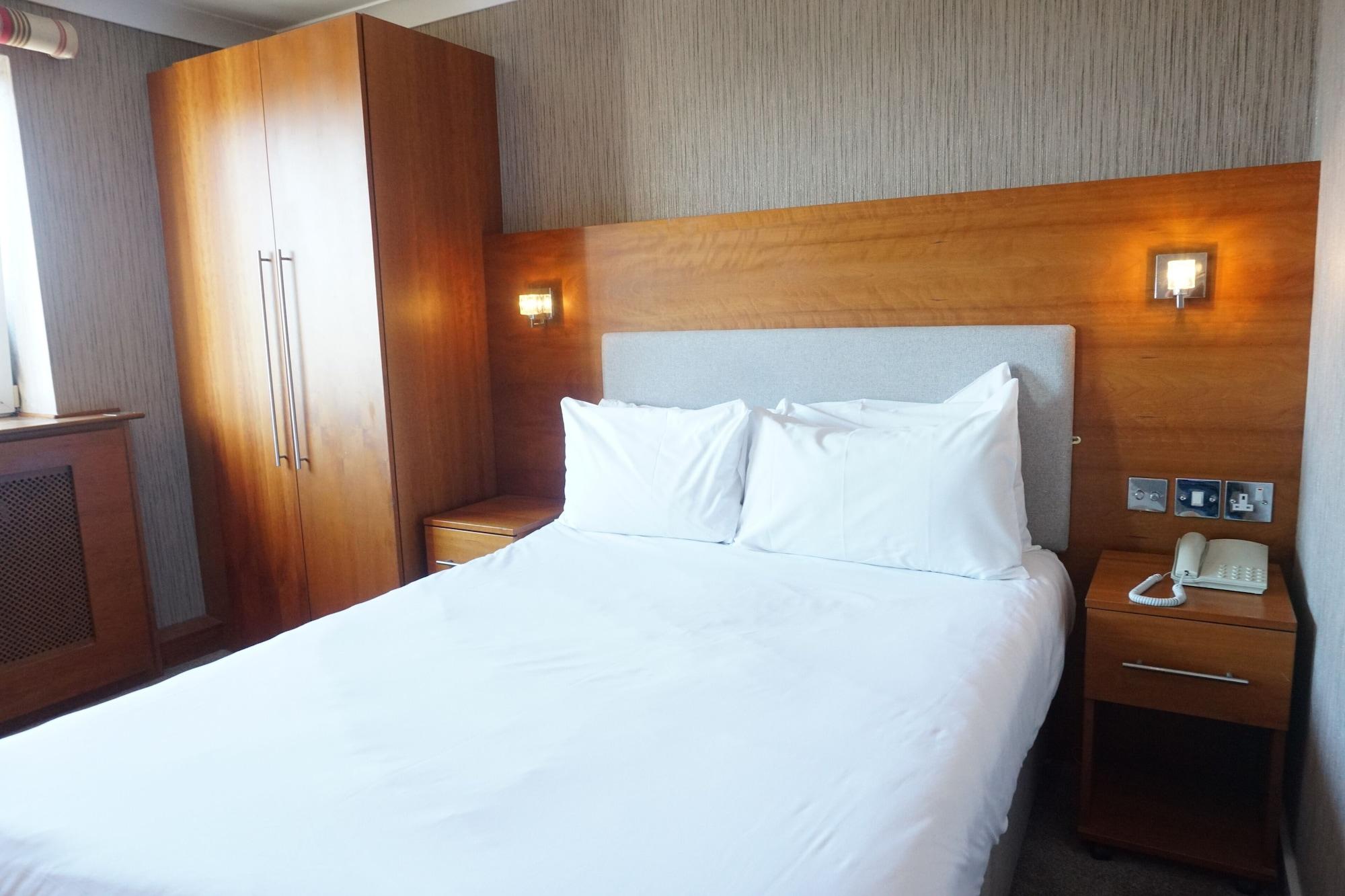 The Park Hotel 3*